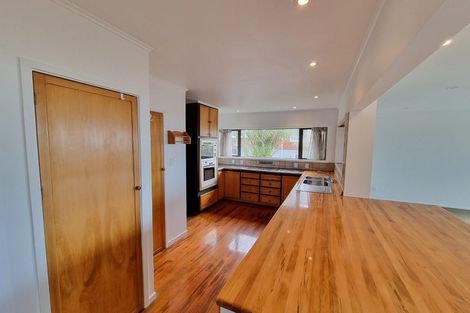 Photo of property in 69 Aberdeen Road, Castor Bay, Auckland, 0620