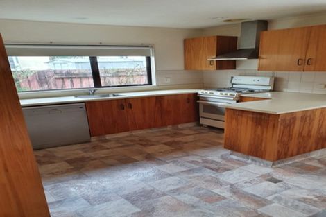 Photo of property in 2/50 Birdwood Road, Waterloo, Lower Hutt, 5011