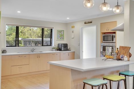 Photo of property in 3 Johnson Avenue, Amberley, 7410