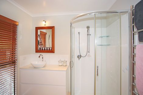 Photo of property in 20 Phillips Road, Ness Valley, Papakura, 2585