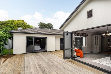 Photo of property in 30 Sandwich Road, St Andrews, Hamilton, 3200