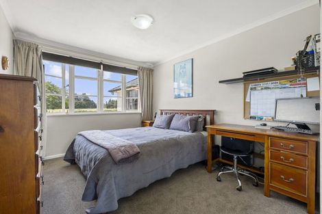 Photo of property in 86 Forrest Road, Cambridge, 3493