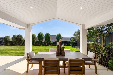 Photo of property in 61 Arataki Road, Havelock North, 4130