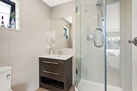 Photo of property in 27 Roby Street, Te Atatu Peninsula, Auckland, 0610