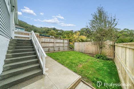 Photo of property in 5 Swainson Street, Naenae, Lower Hutt, 5011