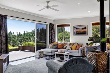 Photo of property in 355 Ngawhini Road, Hawera, 4674