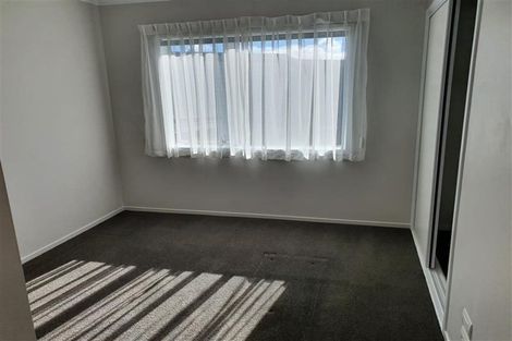 Photo of property in 2b Makura Road, Long Bay, Auckland, 0630