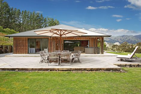 Photo of property in 20 Phillips Road, Ness Valley, Papakura, 2585