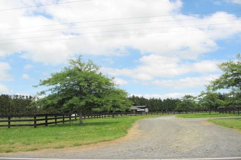 Photo of property in 193 Karaka Nth Road, Karaka, Papakura, 2580