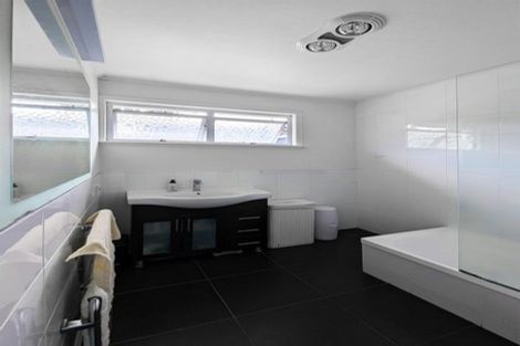 Photo of property in 85 Verbena Road, Birkdale, Auckland, 0626