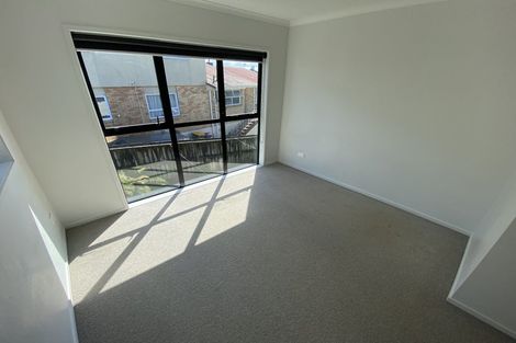Photo of property in 2/101 Aurora Terrace, Hillcrest, Hamilton, 3216