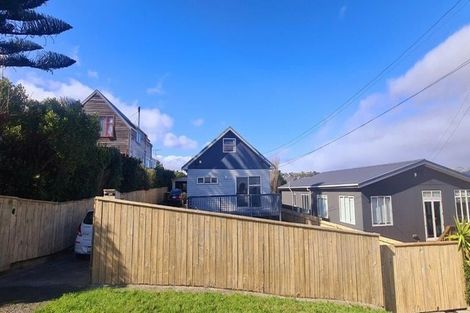 Photo of property in 8 Herewini Street, Titahi Bay, Porirua, 5022
