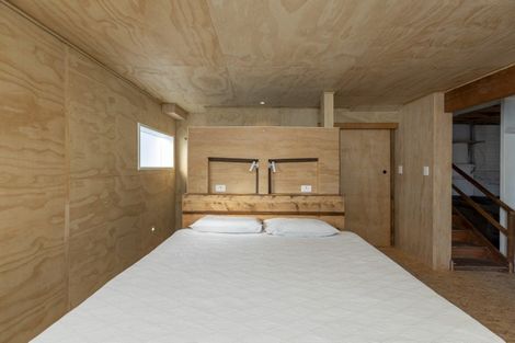 Photo of property in 43 Kaitawa Crescent, Paraparaumu, 5032