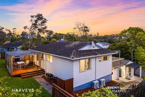 Photo of property in 12 Pimento Place, New Lynn, Auckland, 0600