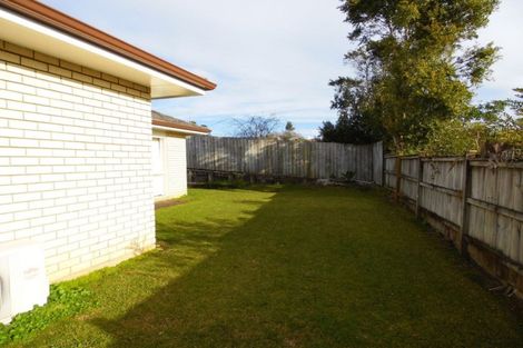 Photo of property in 19 Richfield Crescent, Westgate, Auckland, 0614