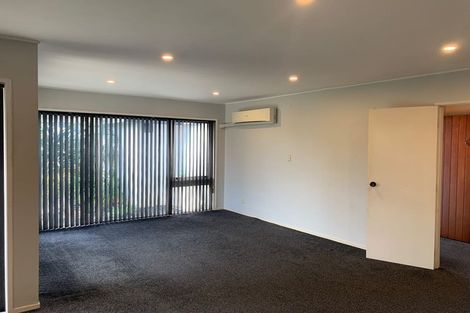 Photo of property in 8 Cromdale Avenue, Highland Park, Auckland, 2010