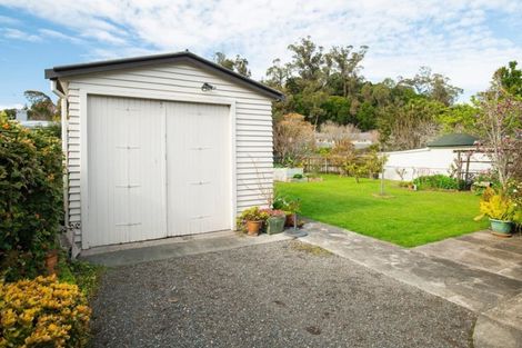 Photo of property in 17 Kingsley Street, Whataupoko, Gisborne, 4010