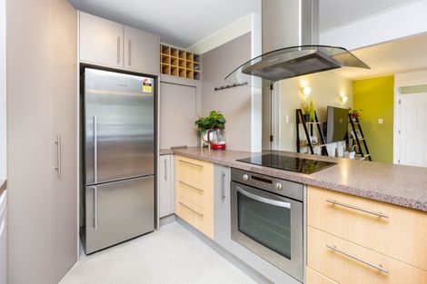 Photo of property in 30 Gemstone Drive, Birchville, Upper Hutt, 5018