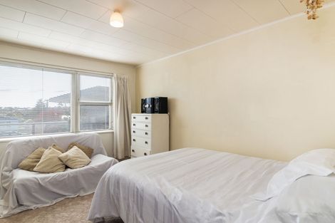 Photo of property in 45 Matuku Street, Two Mile Bay, Taupo, 3330