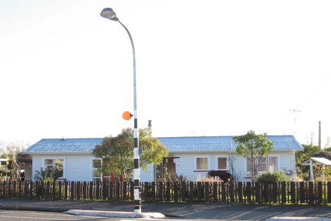 Photo of property in 124 Mill Road, Otaki, 5512