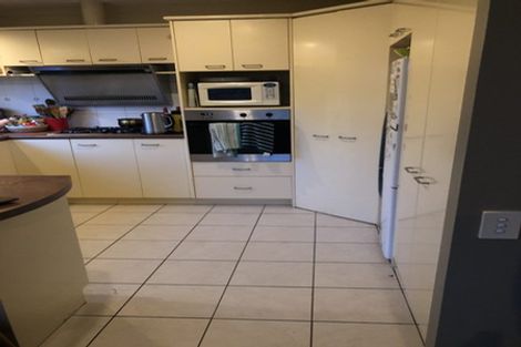Photo of property in 14 Checkerberry Court, Henderson, Auckland, 0612