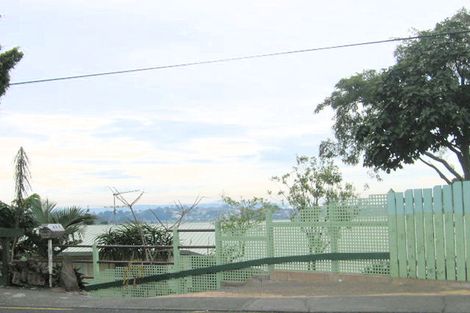 Photo of property in 323 Don Buck Road, Massey, Auckland, 0614