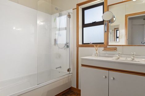 Photo of property in 173 Otumoetai Road, Brookfield, Tauranga, 3110