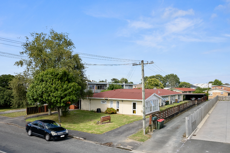 Photo of property in 43 Cameron Road, Bluff Hill, Napier, 4110