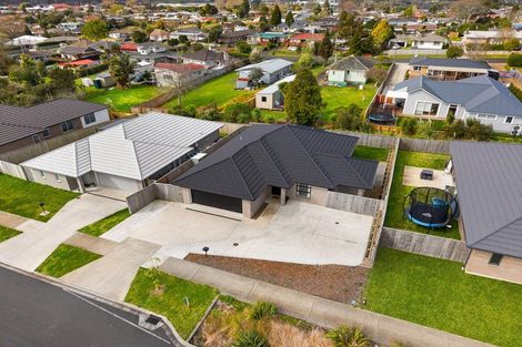 Photo of property in 15 Pipi Crescent, Tuakau, 2121