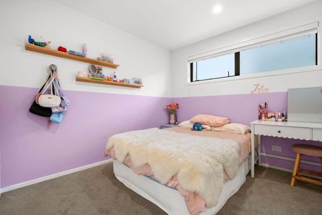 Photo of property in 17 Tuke Lane, Wanaka, 9305