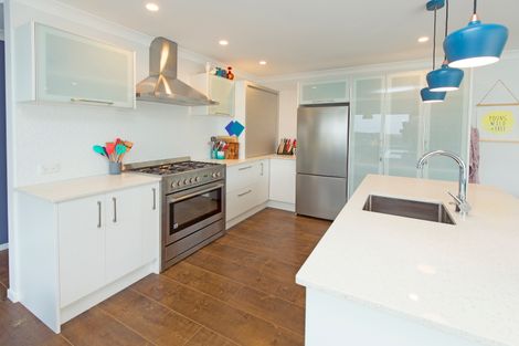 Photo of property in 6 Serene Place, Gulf Harbour, Whangaparaoa, 0930