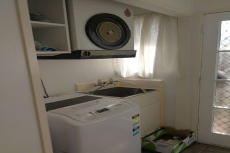 Photo of property in 2/12 Meadway, Sunnyhills, Auckland, 2010