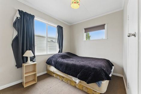 Photo of property in 28 Miro Street, Castlecliff, Whanganui, 4501