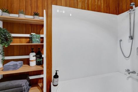Photo of property in 42 Gaine Street, New Plymouth, 4310