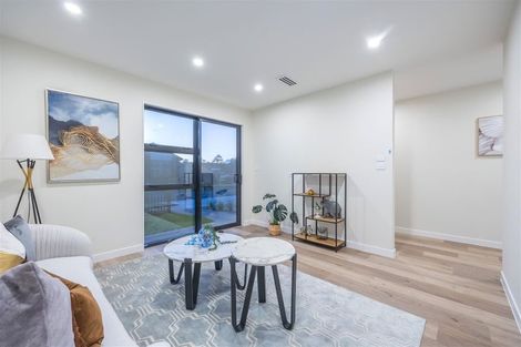 Photo of property in 15 Babos Avenue, Kumeu, 0810