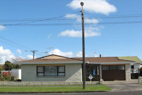 Photo of property in 1 Price Street, Westown, New Plymouth, 4310