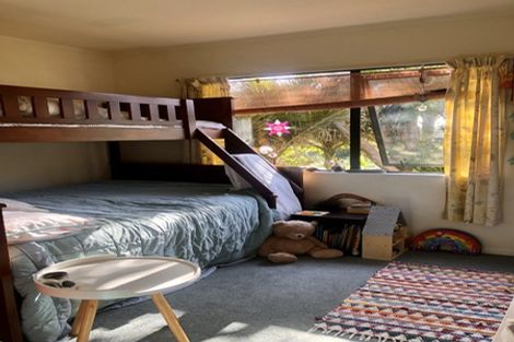 Photo of property in 279 Motutara Road, Muriwai, Waimauku, 0881