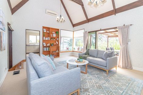 Photo of property in 20 Shakespeare Road, Bastia Hill, Whanganui, 4500