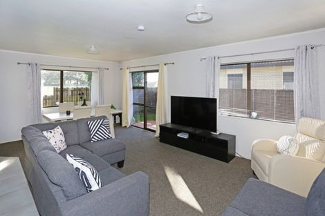 Photo of property in 1/33 Onslow Road, Papakura, 2110