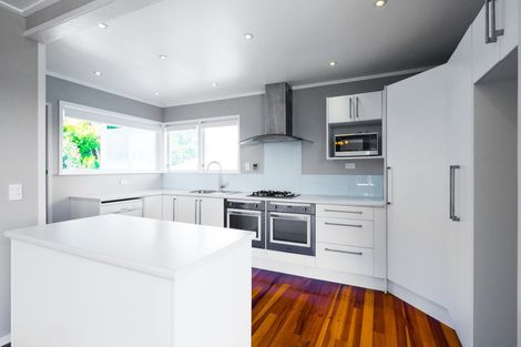 Photo of property in 18 Samuel Place, Queenwood, Hamilton, 3210