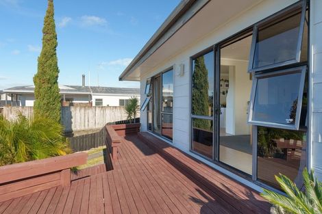 Photo of property in 20 Landscape Road, Coastlands, Whakatane, 3120