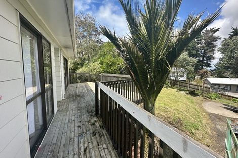 Photo of property in 25 Midgley Road, West Harbour, Auckland, 0618