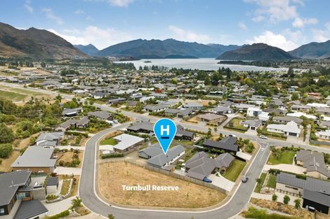 Photo of property in 5 Turnbull Crescent, Wanaka, 9305