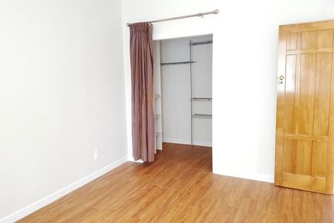 Photo of property in 29 Lincoln Road, Henderson, Auckland, 0610