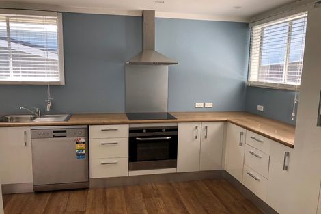 Photo of property in 27 Tremaine Avenue, Two Mile Bay, Taupo, 3330