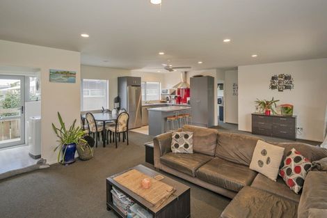 Photo of property in 12 Carina Way, Whitianga, 3510