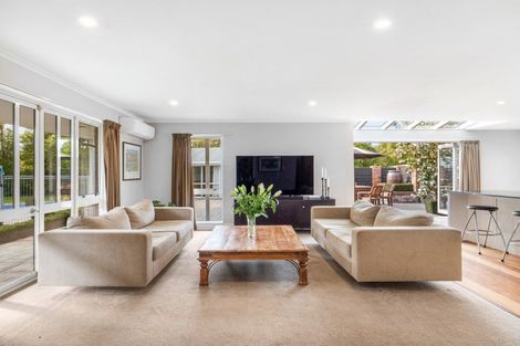 Photo of property in 86 Stanleys Road, Harewood, Christchurch, 8051