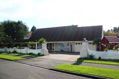 Photo of property in 55 Branch Road, Highlands Park, New Plymouth, 4312