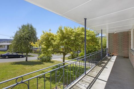 Photo of property in 5 Magdalen Street, Tawa, Wellington, 5028