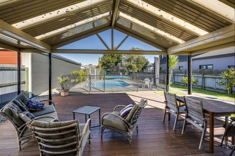 Photo of property in 28 Vigor Brown Street, Napier South, Napier, 4110